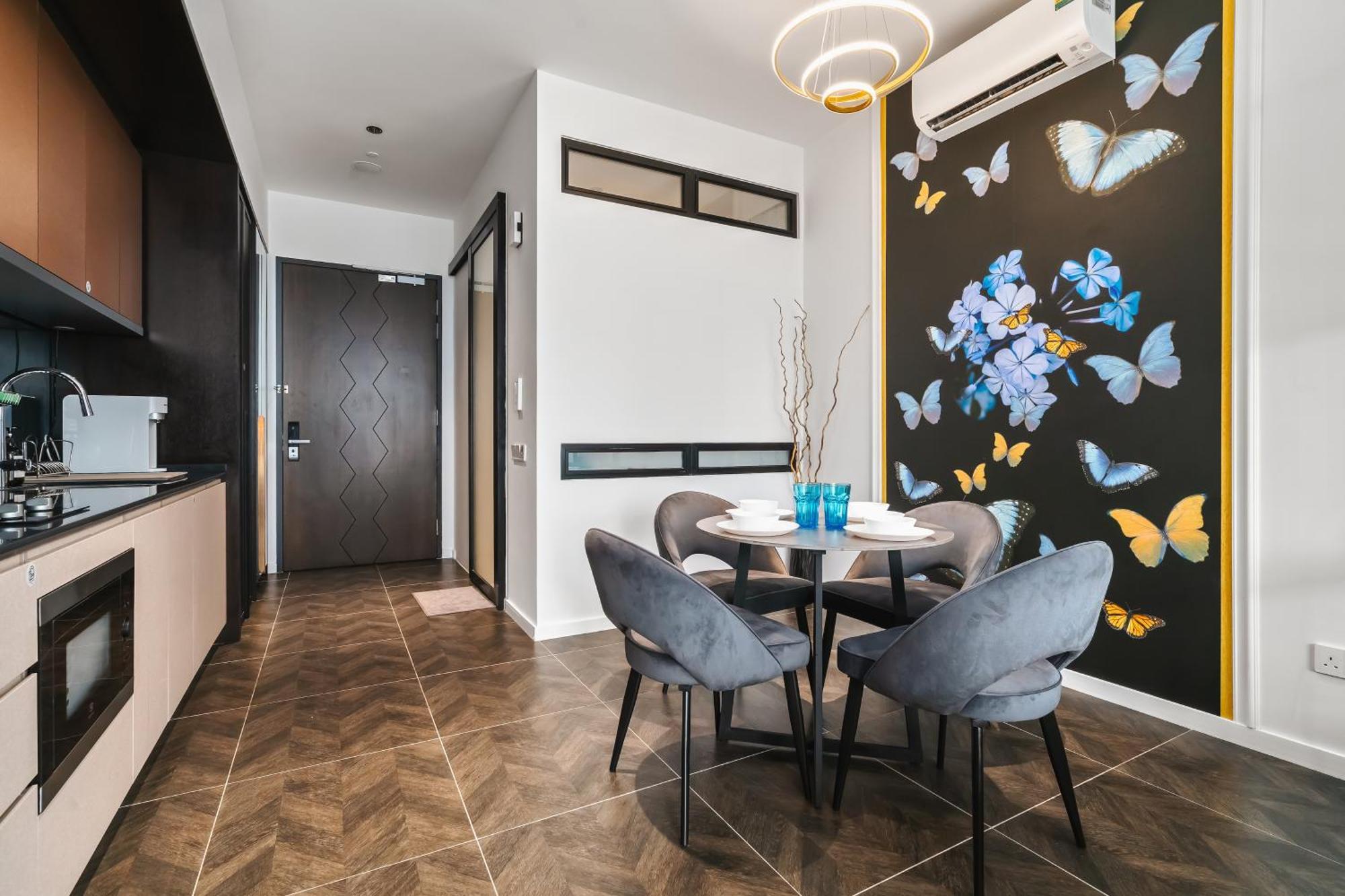 Scarletz Klcc Apartments By Soulasia Kuala Lumpur Exterior photo